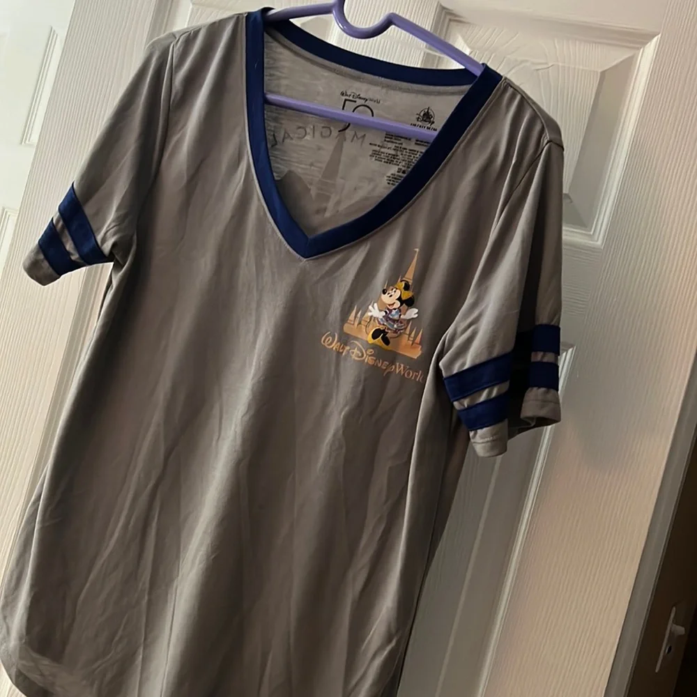 Tops - Picture 1 of 5